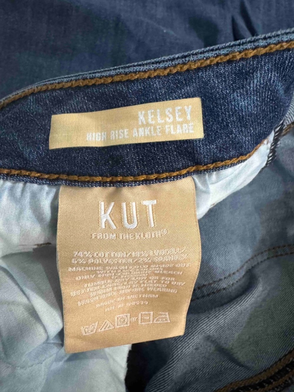Kut from the Kloth Kelsey High Rise Ankle Flare sz 12 - Picture 3 of 6